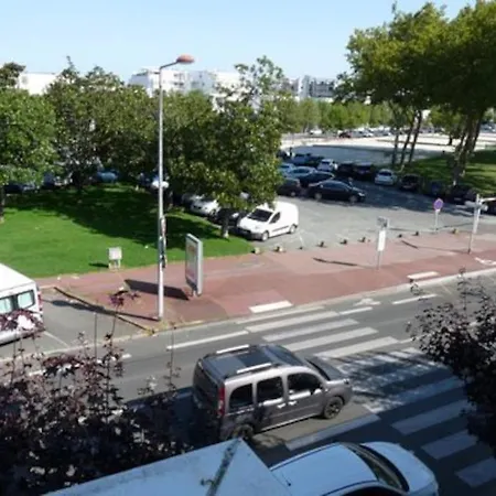 Apartment T3* Plage/gare/centre ~300m +box-auto +fibre/wifi Royan