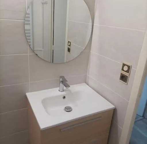 T3* Plage/gare/centre ~300m +box-auto +fibre/wifi Appartement *